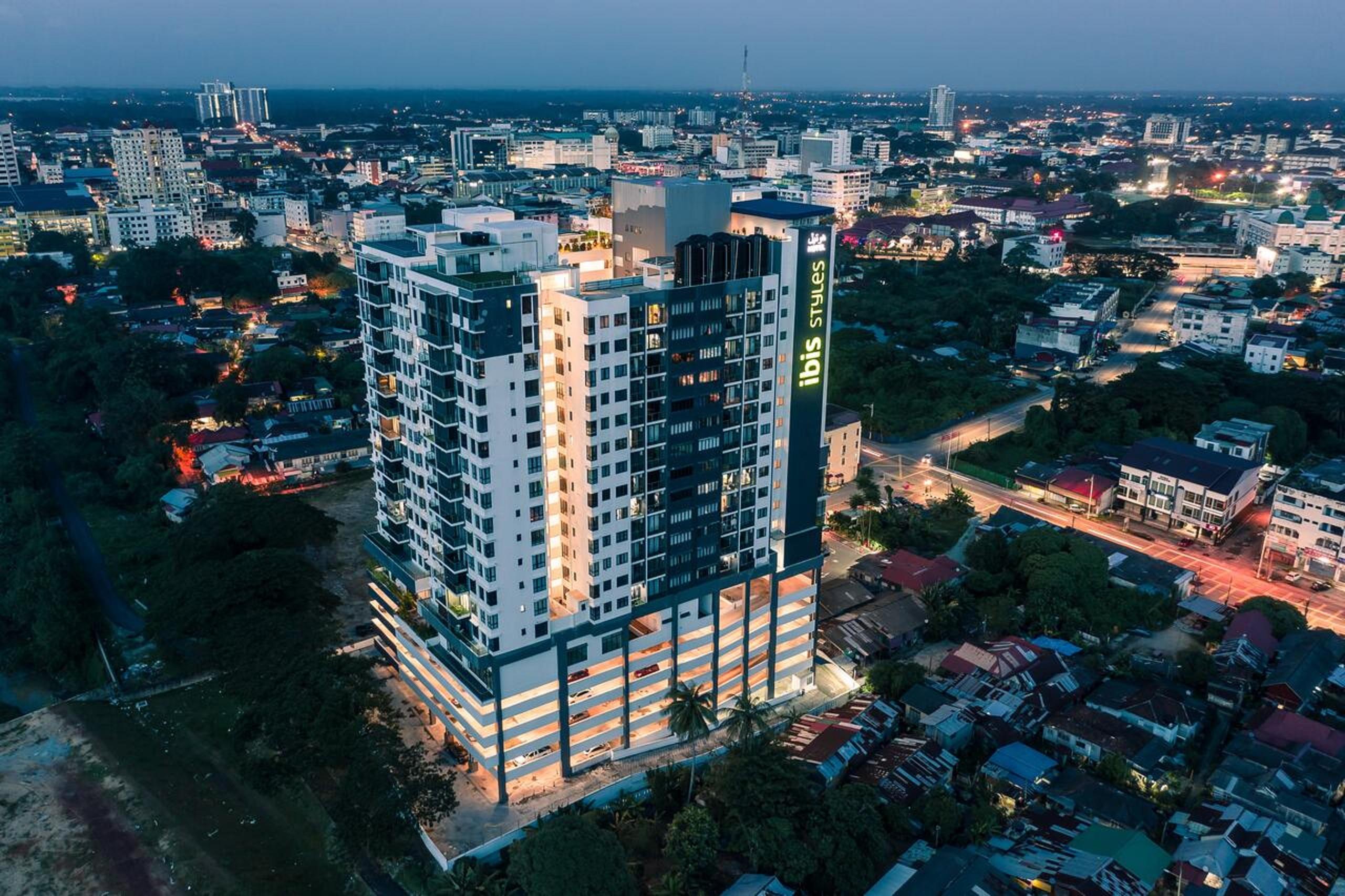 Отель Ibis Styles Кота-Бару Экстерьер фото