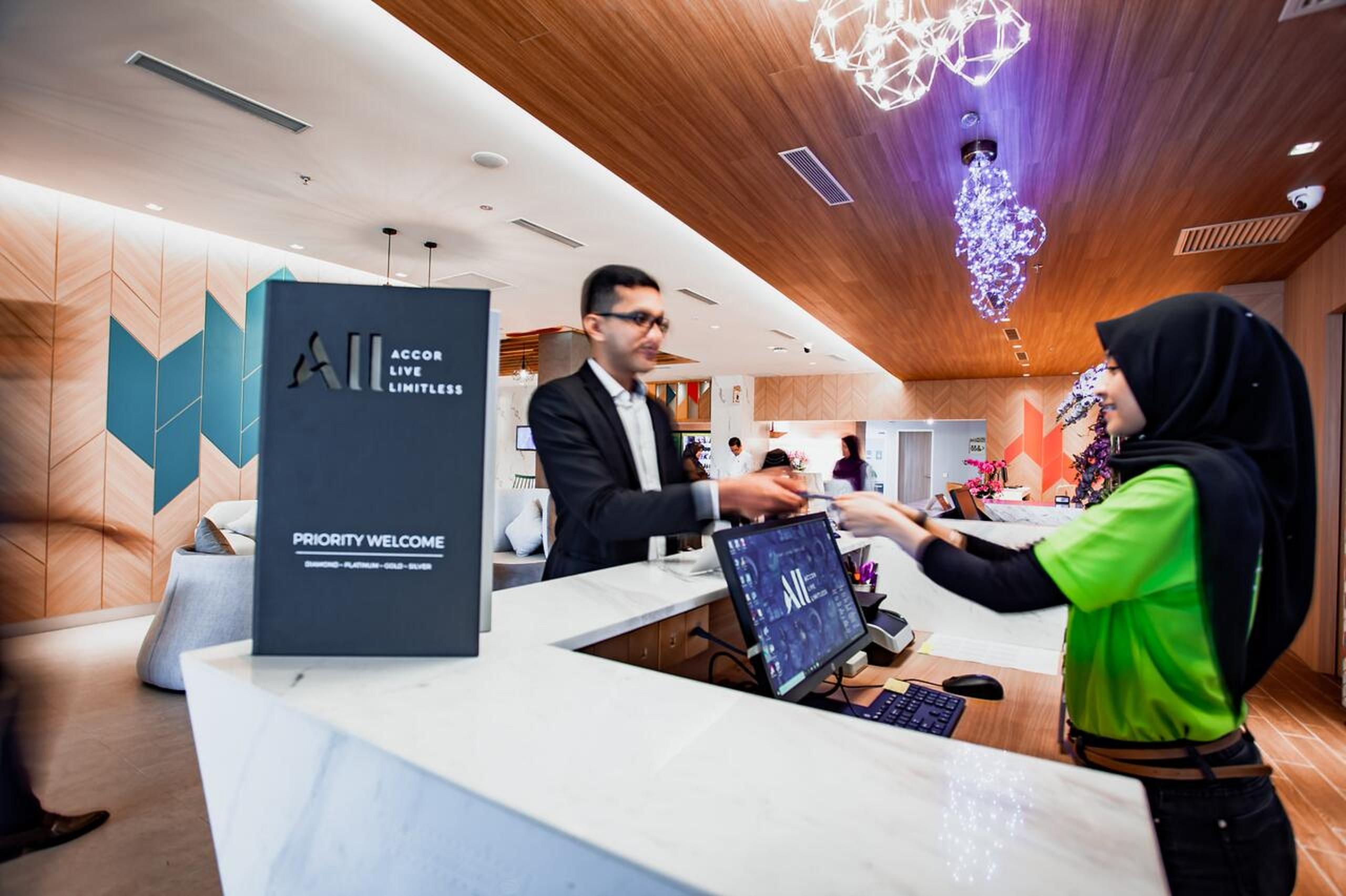 Отель Ibis Styles Кота-Бару Экстерьер фото